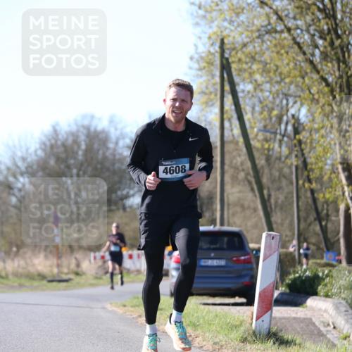 06.04.2025 - 44. Internationalen Wilhelmsburger Insellauf Jannik Wohlers http://msf.ph/oto/7620434 06.04.2025 10:06:38 Laufen 4608 meine-sportfotos.de