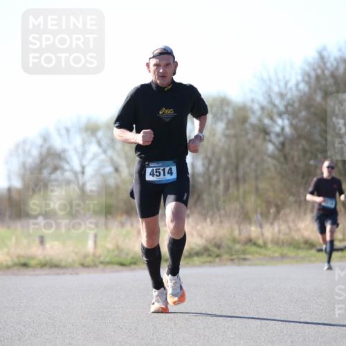 06.04.2025 - 44. Internationalen Wilhelmsburger Insellauf Jannik Wohlers http://msf.ph/oto/7620460 06.04.2025 10:06:41 Laufen 4514 meine-sportfotos.de