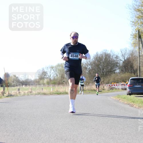 06.04.2025 - 44. Internationalen Wilhelmsburger Insellauf Jannik Wohlers http://msf.ph/oto/7620569 06.04.2025 10:07:13 Laufen 4548, 4323 meine-sportfotos.de