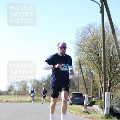 06.04.2025 - 44. Internationalen Wilhelmsburger Insellauf Jannik Wohlers http://msf.ph/oto/7620577 06.04.2025 10:07:14 Laufen 4548 meine-sportfotos.de
