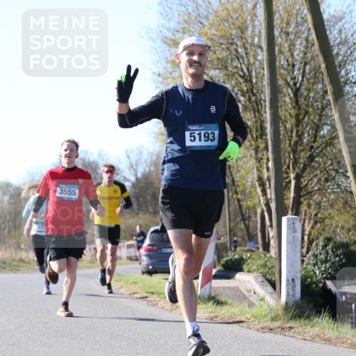 06.04.2025 - 44. Internationalen Wilhelmsburger Insellauf Jannik Wohlers http://msf.ph/oto/7620704 06.04.2025 10:07:49 Laufen 3555, 5193 meine-sportfotos.de