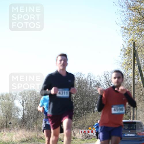 06.04.2025 - 44. Internationalen Wilhelmsburger Insellauf Jannik Wohlers http://msf.ph/oto/7620805 06.04.2025 10:08:04 Laufen 4590, 4321 meine-sportfotos.de