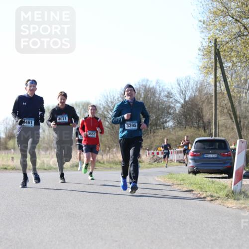 06.04.2025 - 44. Internationalen Wilhelmsburger Insellauf Jannik Wohlers http://msf.ph/oto/7620891 06.04.2025 10:08:24 Laufen 8461, 4071, 3553, 3395, 4321 meine-sportfotos.de
