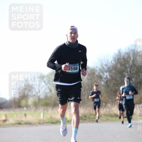 06.04.2025 - 44. Internationalen Wilhelmsburger Insellauf Jannik Wohlers http://msf.ph/oto/7620923 06.04.2025 10:08:29 Laufen 3598, 3353 meine-sportfotos.de