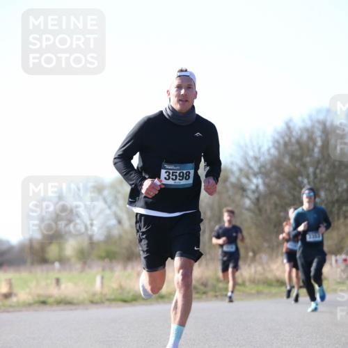 06.04.2025 - 44. Internationalen Wilhelmsburger Insellauf Jannik Wohlers http://msf.ph/oto/7620926 06.04.2025 10:08:29 Laufen 3598, 3353 meine-sportfotos.de