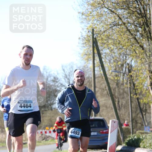 06.04.2025 - 44. Internationalen Wilhelmsburger Insellauf Jannik Wohlers http://msf.ph/oto/7621023 06.04.2025 10:09:18 Laufen 4464, 4493 meine-sportfotos.de