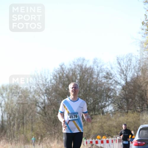 06.04.2025 - 44. Internationalen Wilhelmsburger Insellauf Jannik Wohlers http://msf.ph/oto/7621086 06.04.2025 10:10:01 Laufen 4576, 100 meine-sportfotos.de