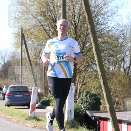 06.04.2025 - 44. Internationalen Wilhelmsburger Insellauf Jannik Wohlers http://msf.ph/oto/7621093 06.04.2025 10:10:05 Laufen 4576 meine-sportfotos.de