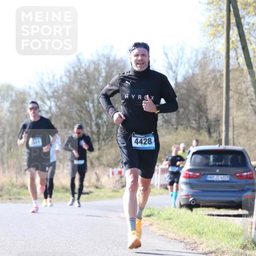 06.04.2025 - 44. Internationalen Wilhelmsburger Insellauf Jannik Wohlers http://msf.ph/oto/7621097 06.04.2025 10:10:13 Laufen 341, 4428 meine-sportfotos.de