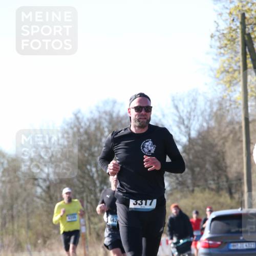 06.04.2025 - 44. Internationalen Wilhelmsburger Insellauf Jannik Wohlers http://msf.ph/oto/7621116 06.04.2025 10:10:19 Laufen 42, 3317 meine-sportfotos.de