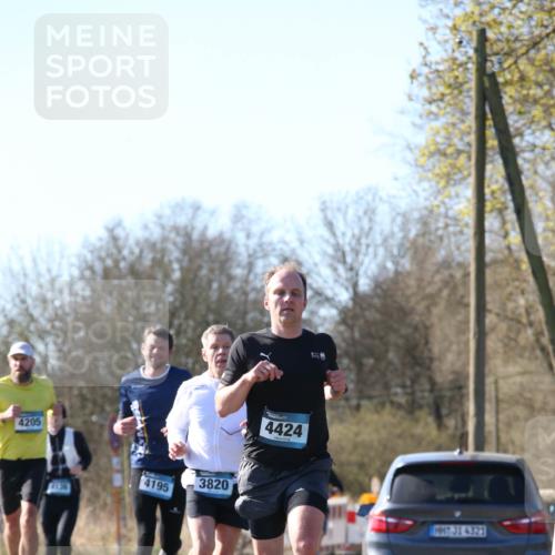 06.04.2025 - 44. Internationalen Wilhelmsburger Insellauf Jannik Wohlers http://msf.ph/oto/7621124 06.04.2025 10:10:21 Laufen 4205, 4195, 4134, 3820, 4424, 31, 4321 meine-sportfotos.de