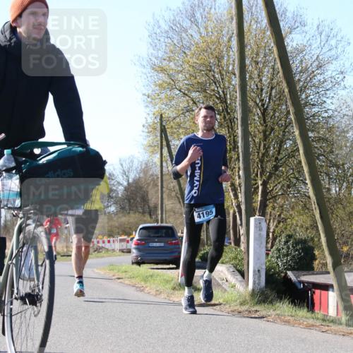 06.04.2025 - 44. Internationalen Wilhelmsburger Insellauf Jannik Wohlers http://msf.ph/oto/7621136 06.04.2025 10:10:26 Laufen 31, 4323, 4195 meine-sportfotos.de