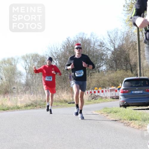 06.04.2025 - 44. Internationalen Wilhelmsburger Insellauf Jannik Wohlers http://msf.ph/oto/7621147 06.04.2025 10:10:30 Laufen 3556, 3081, 4321, 4136 meine-sportfotos.de