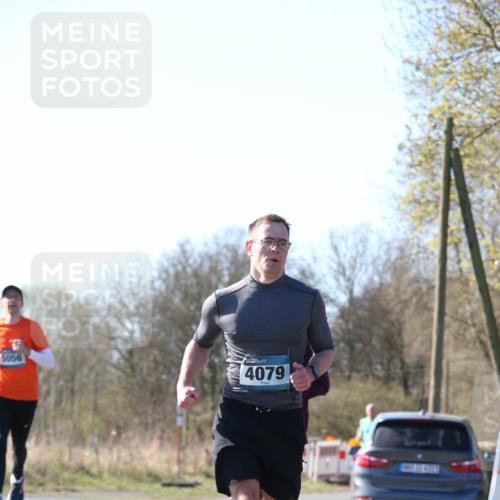 06.04.2025 - 44. Internationalen Wilhelmsburger Insellauf Jannik Wohlers http://msf.ph/oto/7621180 06.04.2025 10:10:47 Laufen 5056, 4079 meine-sportfotos.de