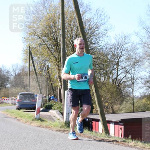 06.04.2025 - 44. Internationalen Wilhelmsburger Insellauf Jannik Wohlers http://msf.ph/oto/7621205 06.04.2025 10:11:03 Laufen 516 meine-sportfotos.de