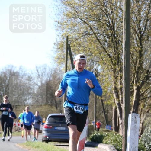 06.04.2025 - 44. Internationalen Wilhelmsburger Insellauf Jannik Wohlers http://msf.ph/oto/7621229 06.04.2025 10:11:20 Laufen 4014 meine-sportfotos.de
