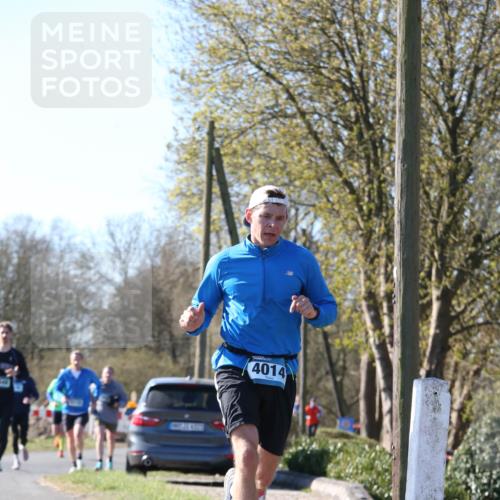 06.04.2025 - 44. Internationalen Wilhelmsburger Insellauf Jannik Wohlers http://msf.ph/oto/7621230 06.04.2025 10:11:20 Laufen 4014 meine-sportfotos.de