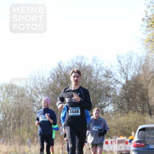 06.04.2025 - 44. Internationalen Wilhelmsburger Insellauf Jannik Wohlers http://msf.ph/oto/7621232 06.04.2025 10:11:24 Laufen 3195, 3448, 3099 meine-sportfotos.de
