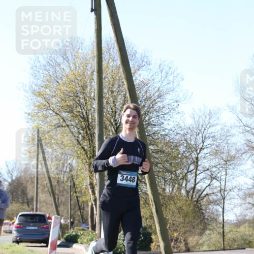 06.04.2025 - 44. Internationalen Wilhelmsburger Insellauf Jannik Wohlers http://msf.ph/oto/7621240 06.04.2025 10:11:27 Laufen 3448 meine-sportfotos.de