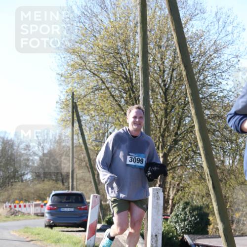 06.04.2025 - 44. Internationalen Wilhelmsburger Insellauf Jannik Wohlers http://msf.ph/oto/7621254 06.04.2025 10:11:31 Laufen 3099 meine-sportfotos.de