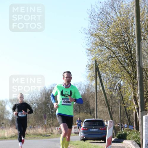 06.04.2025 - 44. Internationalen Wilhelmsburger Insellauf Jannik Wohlers http://msf.ph/oto/7621257 06.04.2025 10:11:32 Laufen 325, 4404, 31, 4323 meine-sportfotos.de