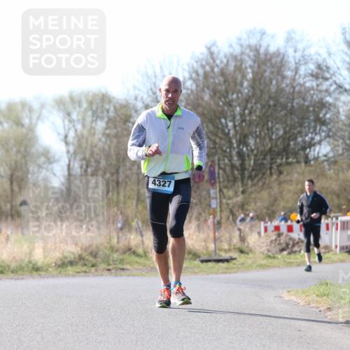 06.04.2025 - 44. Internationalen Wilhelmsburger Insellauf Jannik Wohlers http://msf.ph/oto/7621278 06.04.2025 10:11:49 Laufen 4327, 4 meine-sportfotos.de