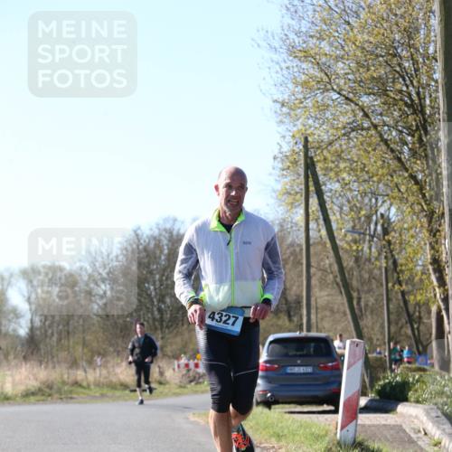 06.04.2025 - 44. Internationalen Wilhelmsburger Insellauf Jannik Wohlers http://msf.ph/oto/7621289 06.04.2025 10:11:52 Laufen 4327, 431, 4323 meine-sportfotos.de