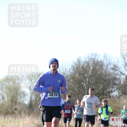 06.04.2025 - 44. Internationalen Wilhelmsburger Insellauf Jannik Wohlers http://msf.ph/oto/7621305 06.04.2025 10:12:04 Laufen 3870, 4203, 4320 meine-sportfotos.de