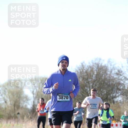 06.04.2025 - 44. Internationalen Wilhelmsburger Insellauf Jannik Wohlers http://msf.ph/oto/7621307 06.04.2025 10:12:05 Laufen 3870, 320 meine-sportfotos.de