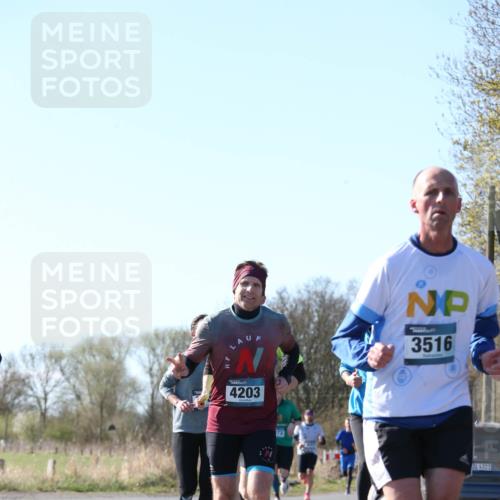 06.04.2025 - 44. Internationalen Wilhelmsburger Insellauf Jannik Wohlers http://msf.ph/oto/7621318 06.04.2025 10:12:11 Laufen 3516, 4203, 31, 4323 meine-sportfotos.de