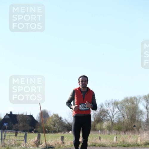 06.04.2025 - 44. Internationalen Wilhelmsburger Insellauf Jannik Wohlers http://msf.ph/oto/7621319 06.04.2025 10:12:12 Laufen 382 meine-sportfotos.de