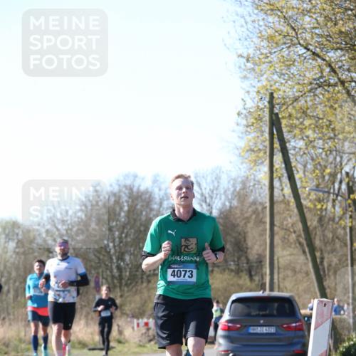 06.04.2025 - 44. Internationalen Wilhelmsburger Insellauf Jannik Wohlers http://msf.ph/oto/7621335 06.04.2025 10:12:17 Laufen 4073 meine-sportfotos.de