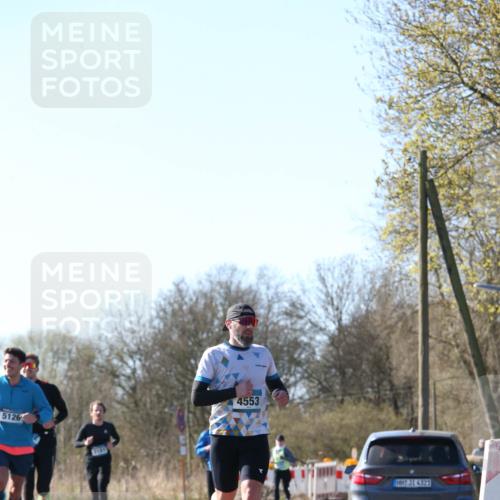 06.04.2025 - 44. Internationalen Wilhelmsburger Insellauf Jannik Wohlers http://msf.ph/oto/7621344 06.04.2025 10:12:19 Laufen 5126, 4553, 31, 4323 meine-sportfotos.de