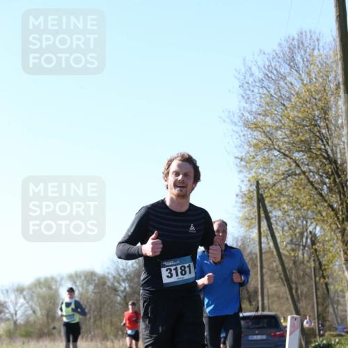 06.04.2025 - 44. Internationalen Wilhelmsburger Insellauf Jannik Wohlers http://msf.ph/oto/7621372 06.04.2025 10:12:28 Laufen 3181 meine-sportfotos.de