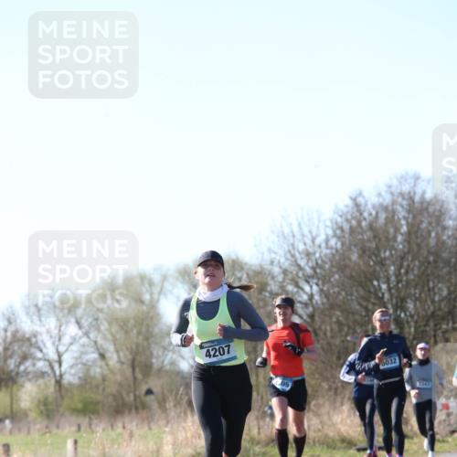 06.04.2025 - 44. Internationalen Wilhelmsburger Insellauf Jannik Wohlers http://msf.ph/oto/7621378 06.04.2025 10:12:30 Laufen 4207, 05, 5032, 3343 meine-sportfotos.de