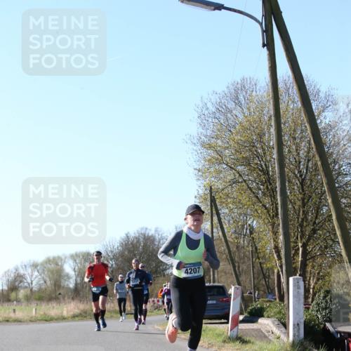 06.04.2025 - 44. Internationalen Wilhelmsburger Insellauf Jannik Wohlers http://msf.ph/oto/7621392 06.04.2025 10:12:33 Laufen 4207, 31, 4823 meine-sportfotos.de