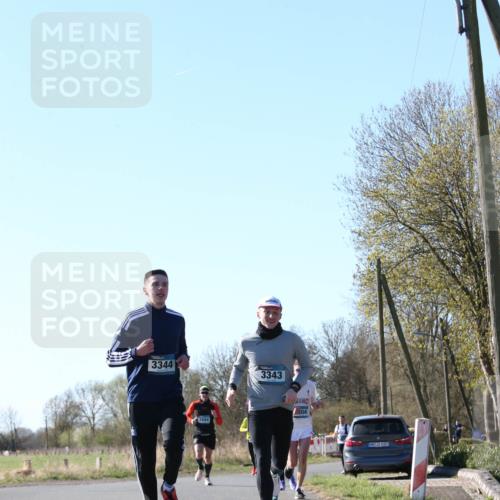 06.04.2025 - 44. Internationalen Wilhelmsburger Insellauf Jannik Wohlers http://msf.ph/oto/7621420 06.04.2025 10:12:41 Laufen 3344, 3884, 3343, 304, 31, 4323 meine-sportfotos.de