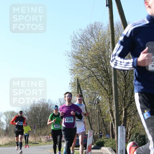 06.04.2025 - 44. Internationalen Wilhelmsburger Insellauf Jannik Wohlers http://msf.ph/oto/7621424 06.04.2025 10:12:43 Laufen 3884, 4615, 4385, 432 meine-sportfotos.de