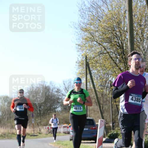 06.04.2025 - 44. Internationalen Wilhelmsburger Insellauf Jannik Wohlers http://msf.ph/oto/7621433 06.04.2025 10:12:44 Laufen 3884, 4615, 4385 meine-sportfotos.de