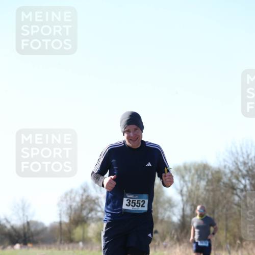 06.04.2025 - 44. Internationalen Wilhelmsburger Insellauf Jannik Wohlers http://msf.ph/oto/7621471 06.04.2025 10:13:01 Laufen 3552 meine-sportfotos.de