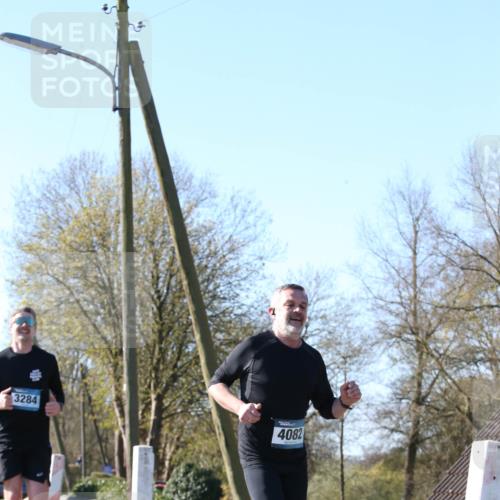 06.04.2025 - 44. Internationalen Wilhelmsburger Insellauf Jannik Wohlers http://msf.ph/oto/7621514 06.04.2025 10:13:20 Laufen 3284, 4082 meine-sportfotos.de