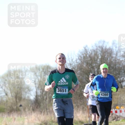 06.04.2025 - 44. Internationalen Wilhelmsburger Insellauf Jannik Wohlers http://msf.ph/oto/7621538 06.04.2025 10:13:27 Laufen 3651, 361, 4360 meine-sportfotos.de