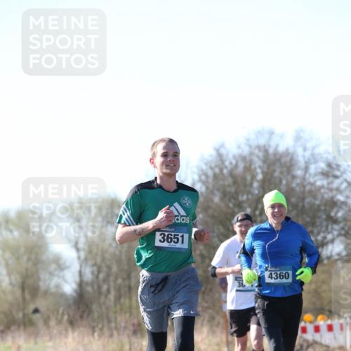 06.04.2025 - 44. Internationalen Wilhelmsburger Insellauf Jannik Wohlers http://msf.ph/oto/7621540 06.04.2025 10:13:28 Laufen 3651, 4360 meine-sportfotos.de