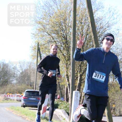 06.04.2025 - 44. Internationalen Wilhelmsburger Insellauf Jannik Wohlers http://msf.ph/oto/7621564 06.04.2025 10:13:49 Laufen 96, 3117 meine-sportfotos.de