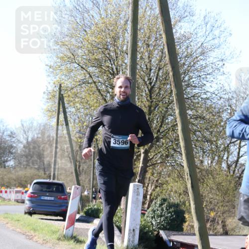 06.04.2025 - 44. Internationalen Wilhelmsburger Insellauf Jannik Wohlers http://msf.ph/oto/7621566 06.04.2025 10:13:49 Laufen 31, 4323, 3596 meine-sportfotos.de