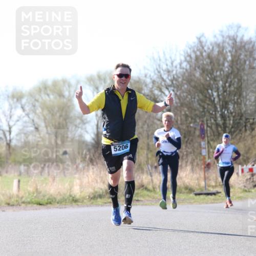 06.04.2025 - 44. Internationalen Wilhelmsburger Insellauf Jannik Wohlers http://msf.ph/oto/7621579 06.04.2025 10:14:05 Laufen 2025, 5206 meine-sportfotos.de