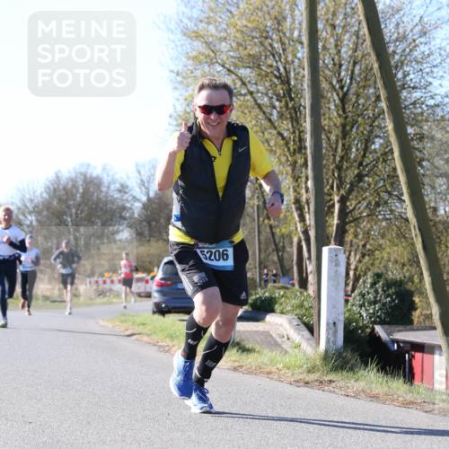 06.04.2025 - 44. Internationalen Wilhelmsburger Insellauf Jannik Wohlers http://msf.ph/oto/7621588 06.04.2025 10:14:09 Laufen 5206 meine-sportfotos.de