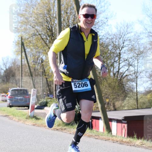 06.04.2025 - 44. Internationalen Wilhelmsburger Insellauf Jannik Wohlers http://msf.ph/oto/7621594 06.04.2025 10:14:09 Laufen 2023, 5206 meine-sportfotos.de