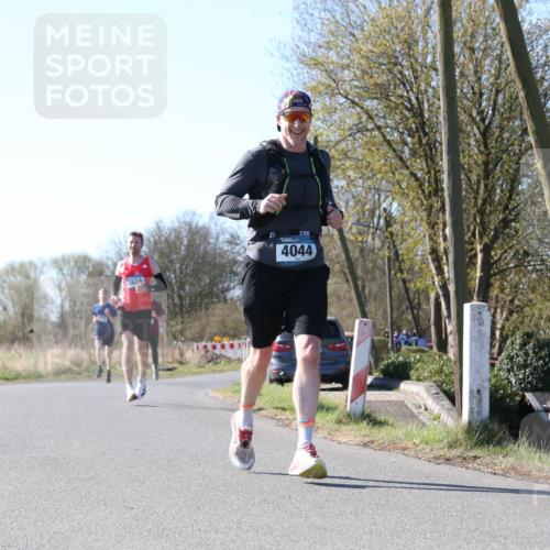 06.04.2025 - 44. Internationalen Wilhelmsburger Insellauf Jannik Wohlers http://msf.ph/oto/7621603 06.04.2025 10:14:18 Laufen 4044, 3624 meine-sportfotos.de