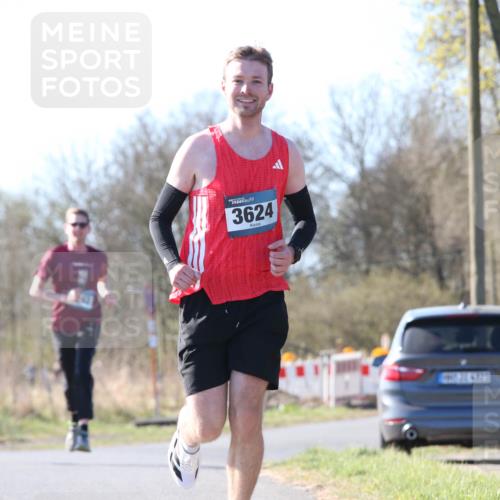 06.04.2025 - 44. Internationalen Wilhelmsburger Insellauf Jannik Wohlers http://msf.ph/oto/7621608 06.04.2025 10:14:20 Laufen 243, 3624 meine-sportfotos.de
